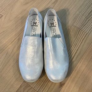 Mephisto airjet shoes.